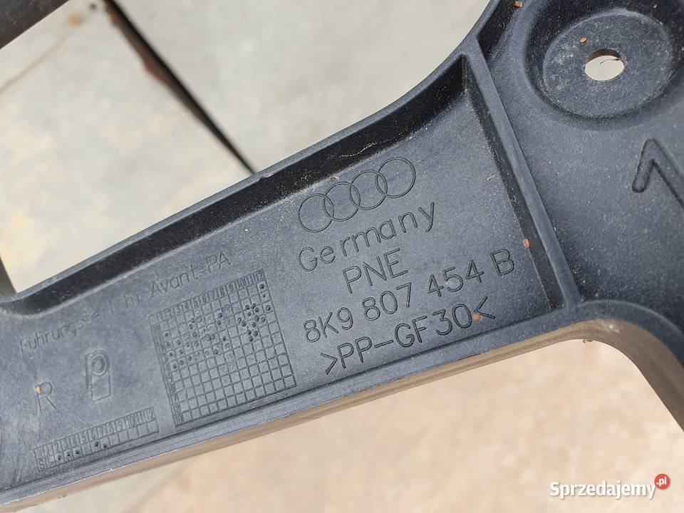 AUDI A4 B8 8K0 ŚLIZG ZDERZAKA PRAWY TYŁ Karoseria Międzychód