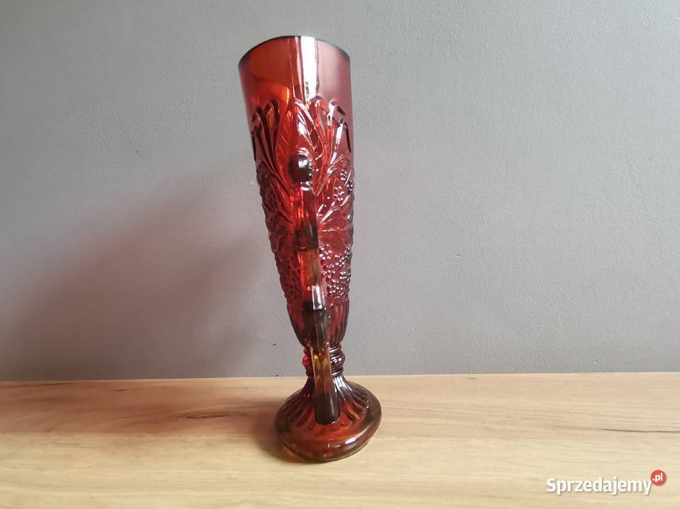 Stary czerwony wazon szkło HSG Ząbkowice design Katowice