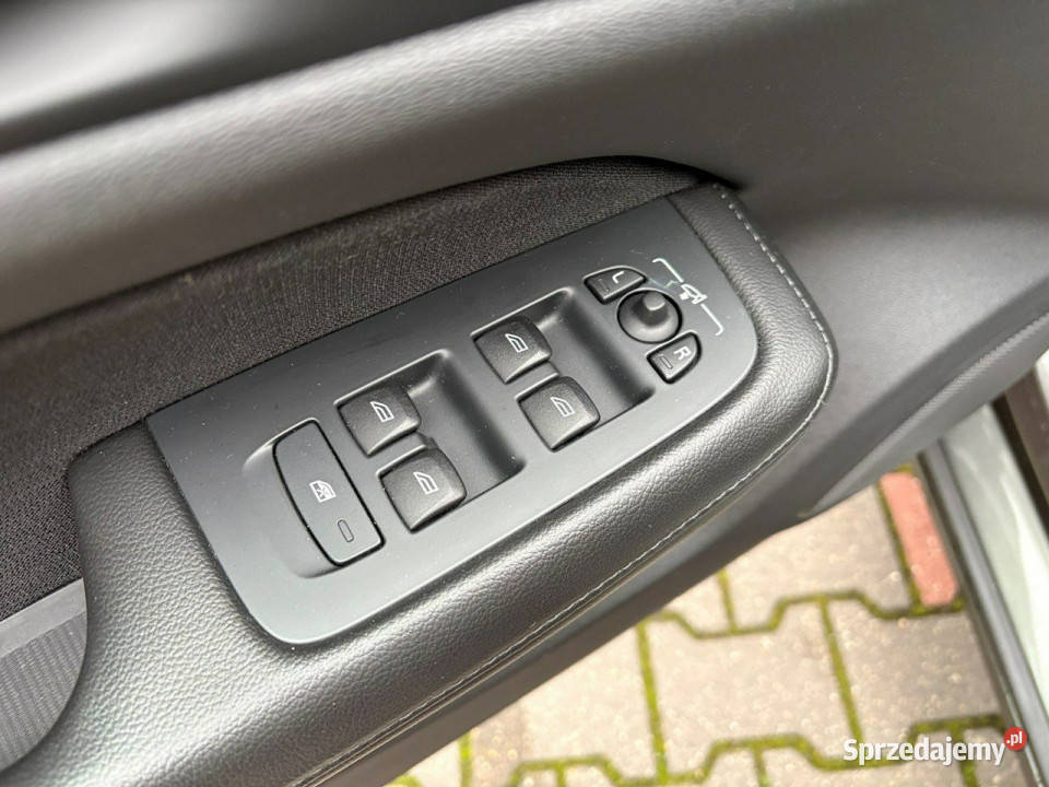 Volvo V60 Opony zimowe Podgrzewane fotele i klimatyzacja mazowieckie sprzedam