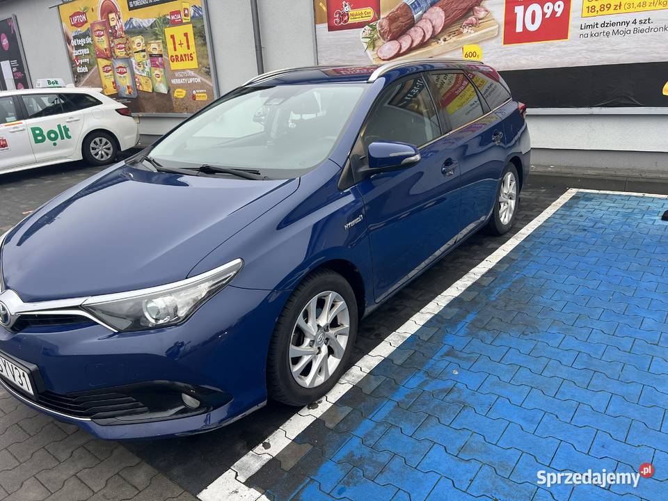 Zadbana Auris stan techniczny podgrzewane fotele Auris