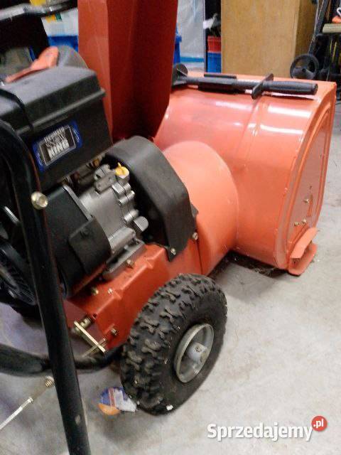 Sprzedam maszynę do odsnieżania spalinową