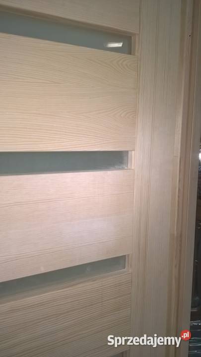 sosnowe drewniane prawdziwe drzwi małopolskie Wieliczka