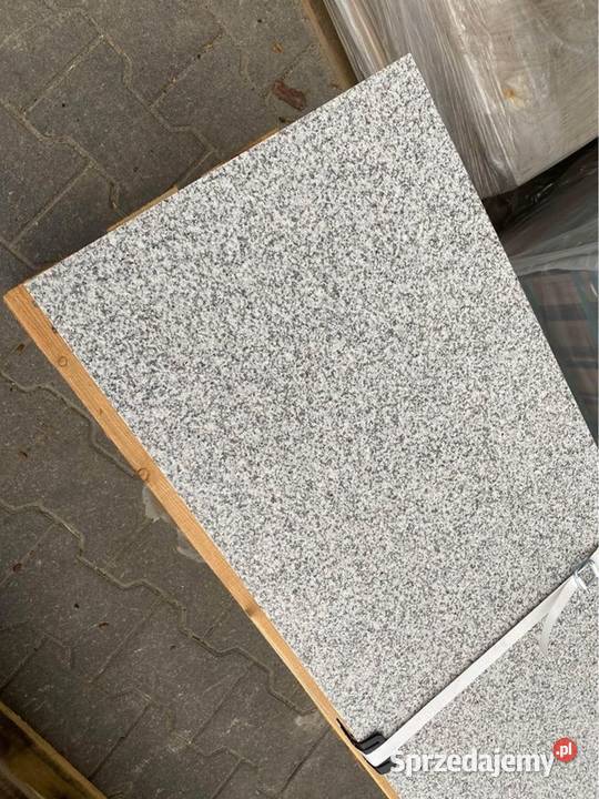 Stopnice kamienne Granit szary 150 cmx 33 Zakopane