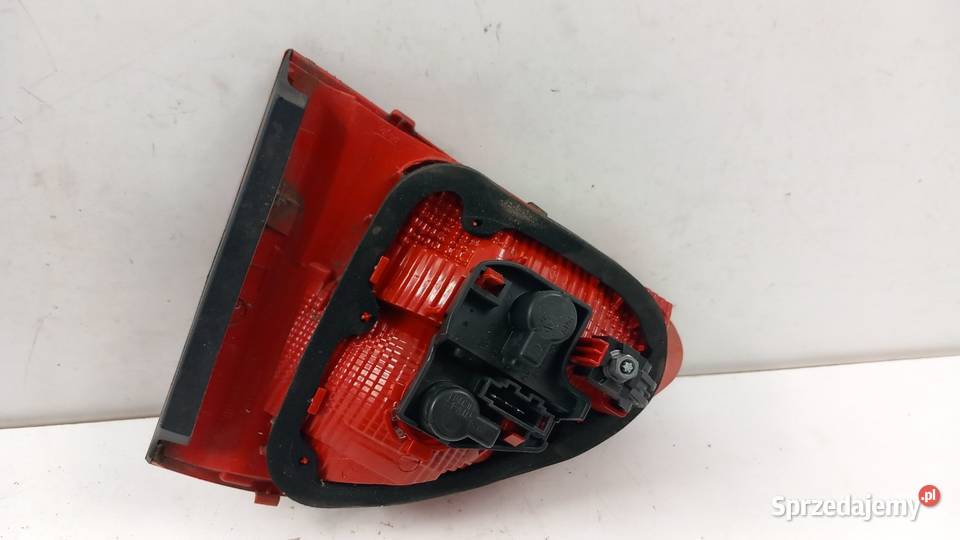 SEAT EXEO SEDAN LAMPA TYŁ PRAWA W KLAPĘ wielkopolskie sprzedam