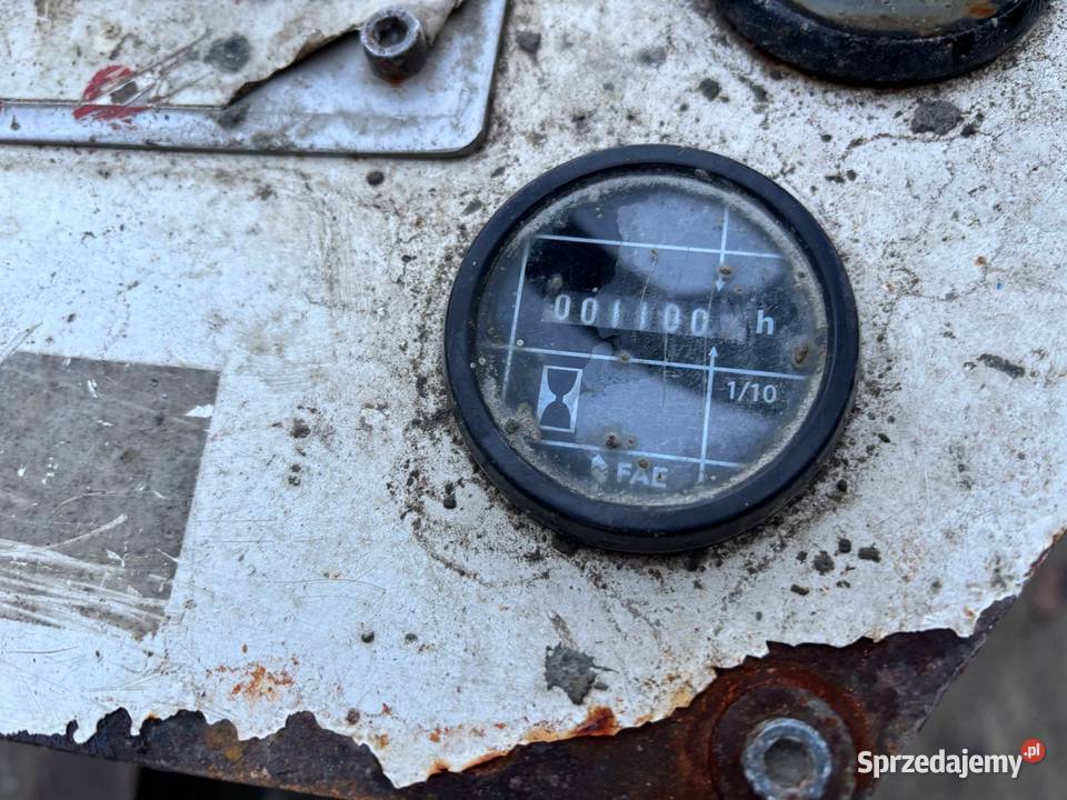 Rozkładarka do betonu Manipav 2000 Grajewo