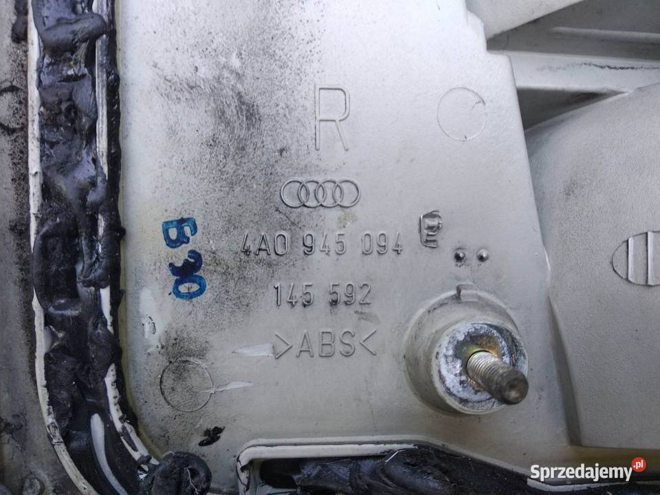 Audi A6 C4 lampa tył tylna prawa w klapę łódzkie
