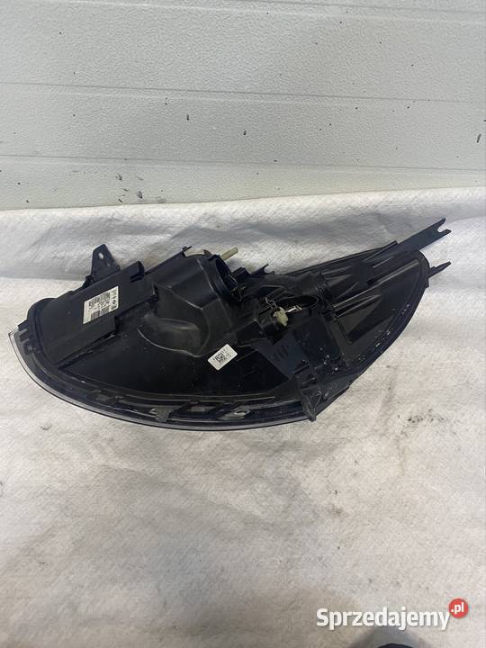 Lampa prawy przód Renault Clio IV Lift 1619 osobowe