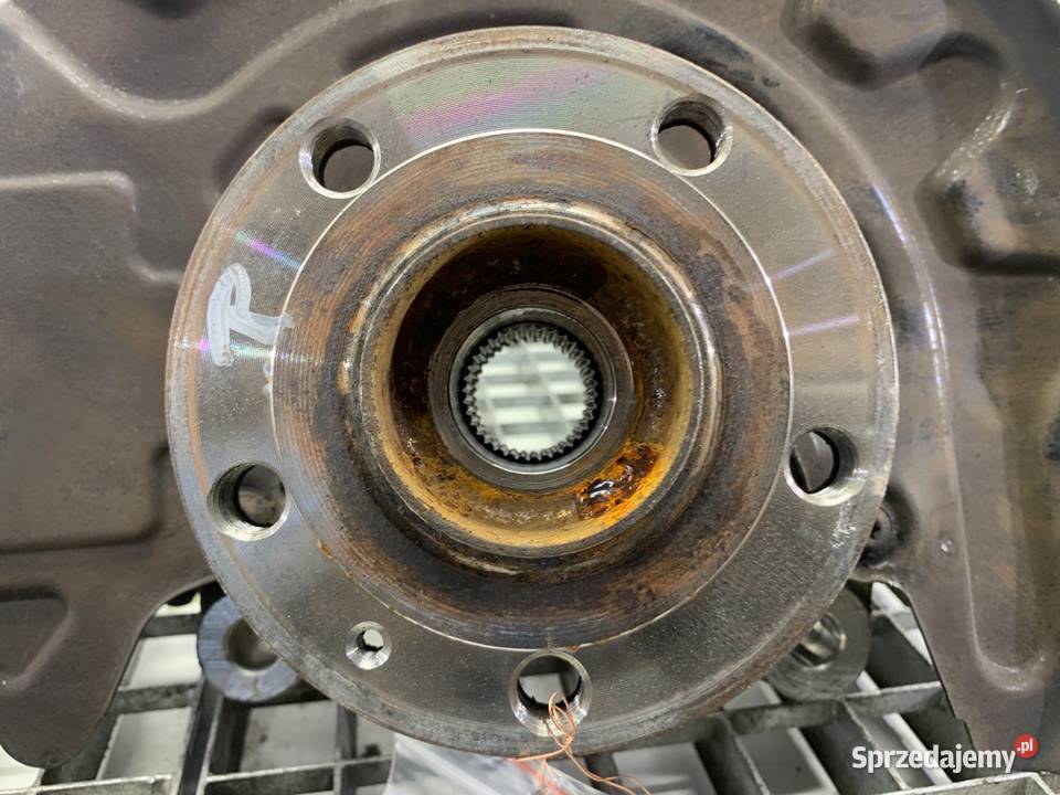 ZWROTNICA PRAWY PRZÓD SKODA OCTAVIA III 20 184 podkarpackie