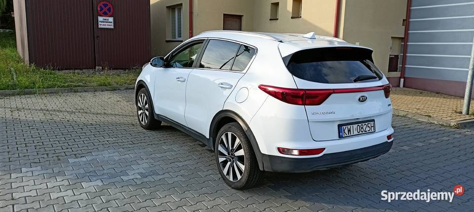 Kia Sportage 17 crdi nieuszkodzony Wieliczka sprzedam