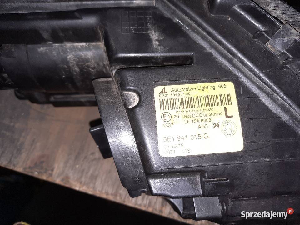 Lampa lewy przód octavia 3 świętokrzyskie Kielce