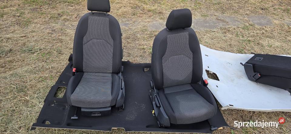 Fotele Seat leon 5f III dwa Pacanów