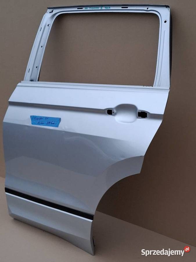 VW TIGUAN 5NA II DRZWI LEWY TYŁ LEWE TYLNE LA7W Drzwi