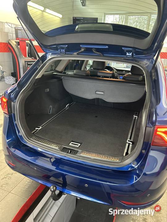 Toyota Avensis 2015r Diesel Combi nowy Avensis Kryg