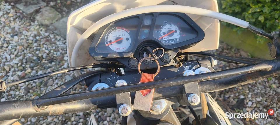 Sprzedam Crossa Benzer 50 2011 nigdy nie Dolsk
