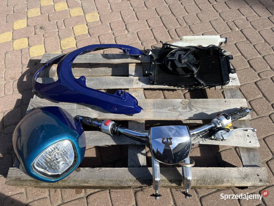 SUZUKI VZR1800 M109 CHŁODNICA KPL LAMPA OWIEWKA