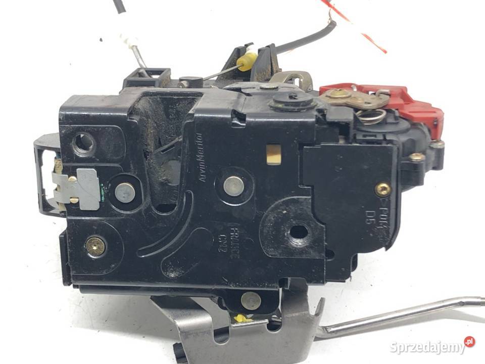 ZAMEK DRZWI PRAWY TYŁ AUDI A4 B6 Kombi