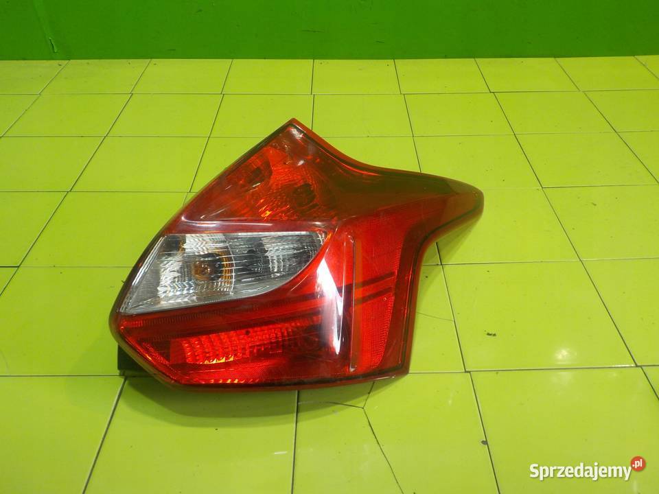 FORD FOCUS MK3 11r lampa prawa tyl Suków