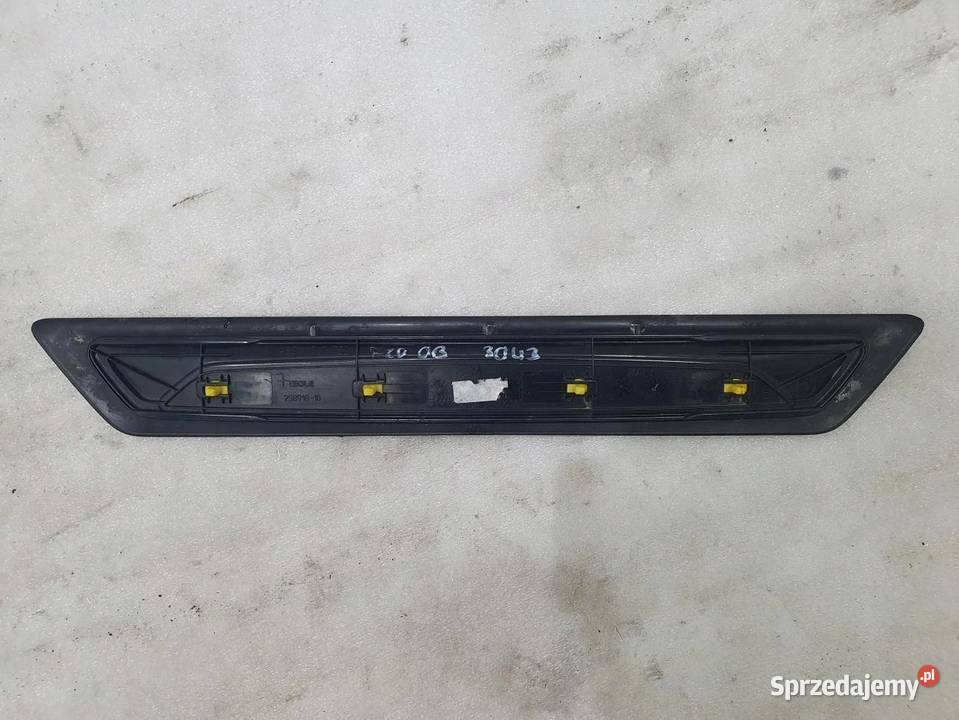 LISTWA PROGOWA PRAWY PRZÓD BMW F20 osobowe sprzedam