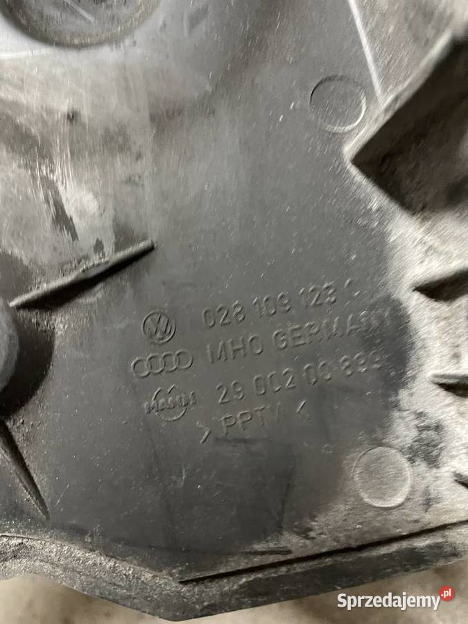 Osłona rozrządu VW Golf Passat 023 109 123 C