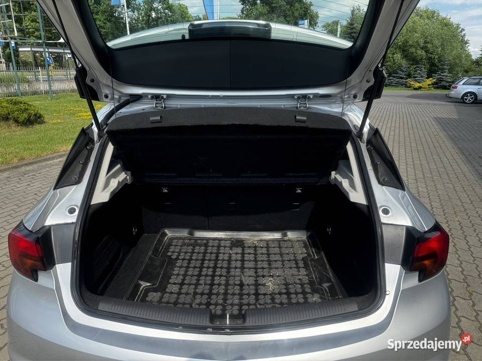 Opel Astra J 10 105 manual nieuszkodzony Astra Halinów