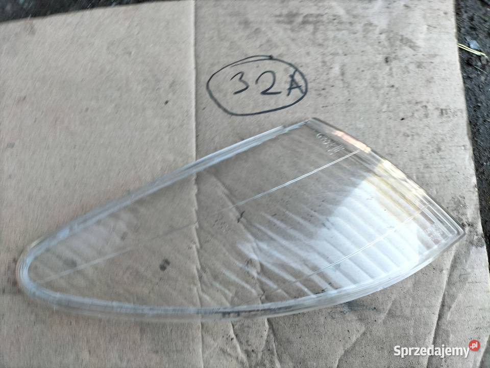 PREMACY KIERUNKOWSKAZ PRAWY SZKŁO KIERUNKOWSKAZU