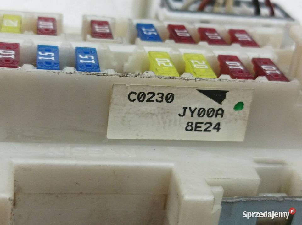 SKRZYNKA BEZPIECZNIKÓW C0230 JY00A 8E24 Renault Rok produkcji 2008