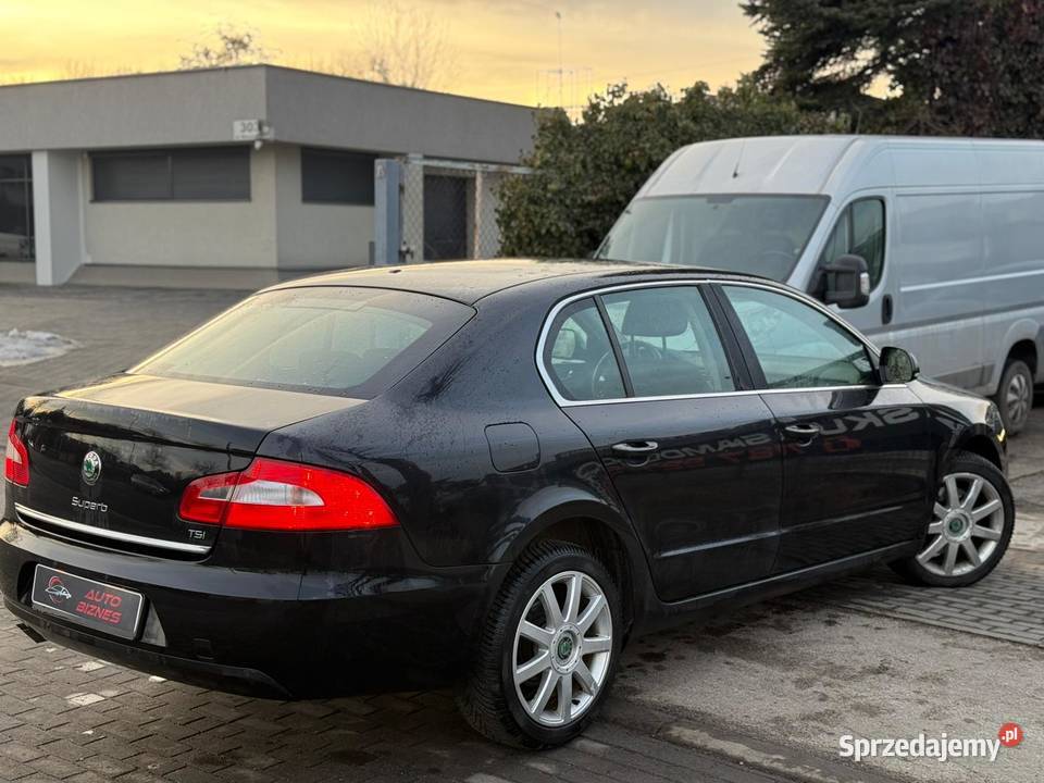 Skoda Superb II 14 14 Benzyna 122 2011r 296 000 122KM Superb Częstochowa sprzedam