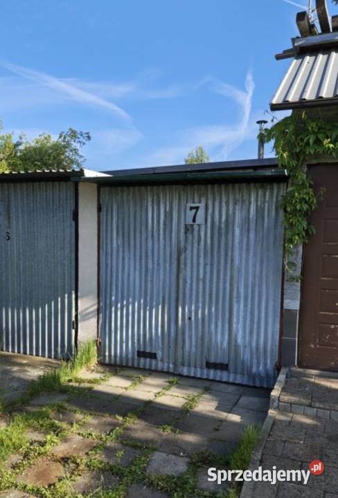 Hangar pod łódkę na przystani PZW Pozostałe sprzedam