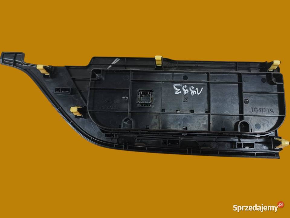 PANEL NAWIEWU 5590002390 6993L37B Toyota Auris