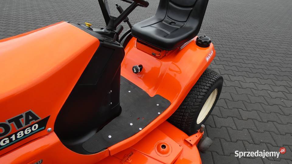 Traktor kosiarka KUBOTA Diesel Hydro 3101014 Świnice Warckie