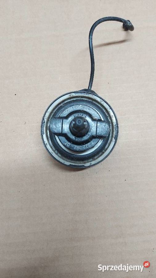 BMW 5 F10 Korek zbiornika paliwa 722239207 Bolesławiec sprzedam