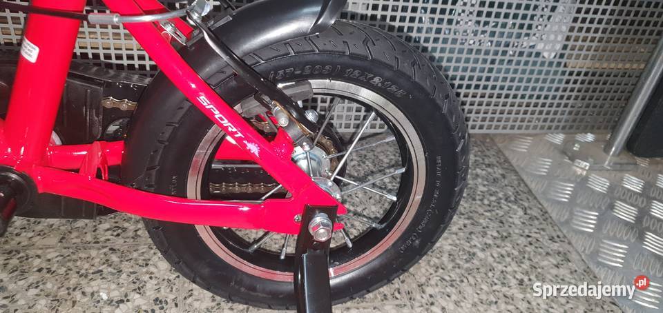 Rower dziecięcy 12 czerwony Dębica