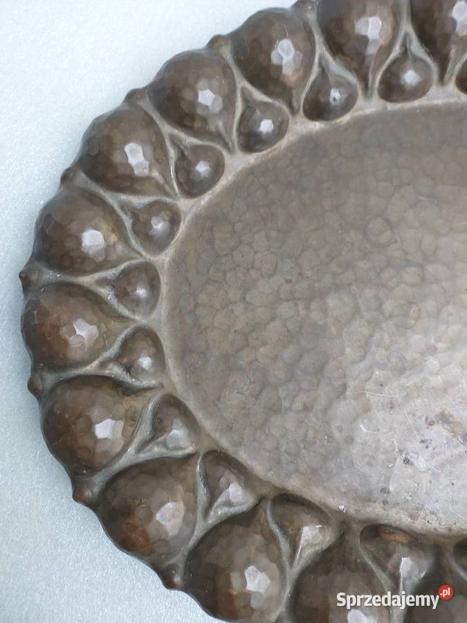 Taca patera metalowa ręczna robota metodą Rękodzieło