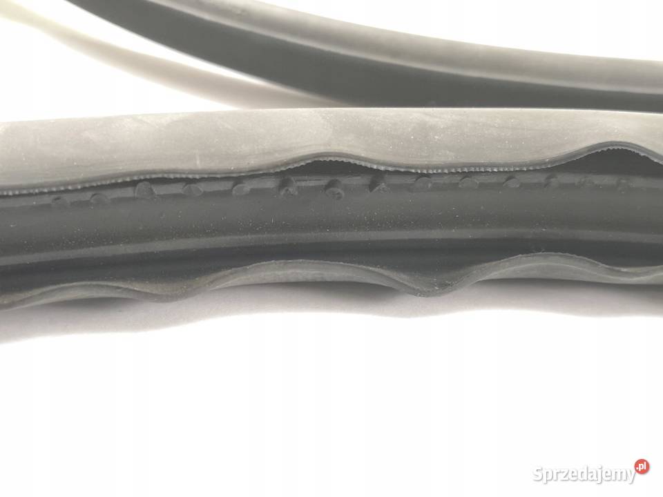 USZCZELKA OBROTOWA SZYBY LEWA IVECO TURBOZETA