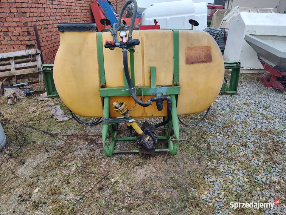 Opryskiwacz amazone 800 litrów 12 metrów lance sprzedam