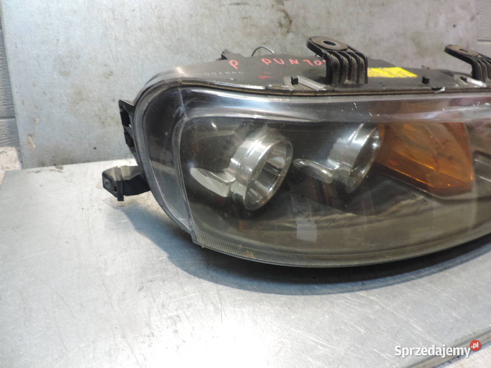 FIAT PUNTO 2 LAMPA PRZEDNIA PRAWA małopolskie Nowy Sącz sprzedam