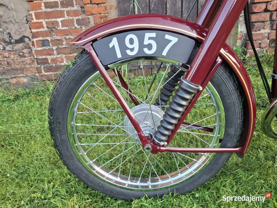 WFM 1957 M06