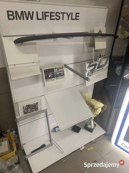 Regał BMW ekspozycja garaż e30 e34 e32 m3 Regały Poznań sprzedam
