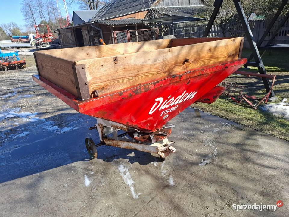 Rozsiewacz Nawozu Diadem 800 l 15 m Daleszyce