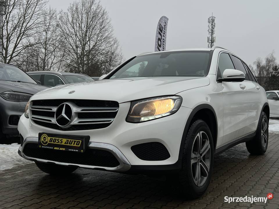 MercedesBenz GLC 300 2019 nawigacja