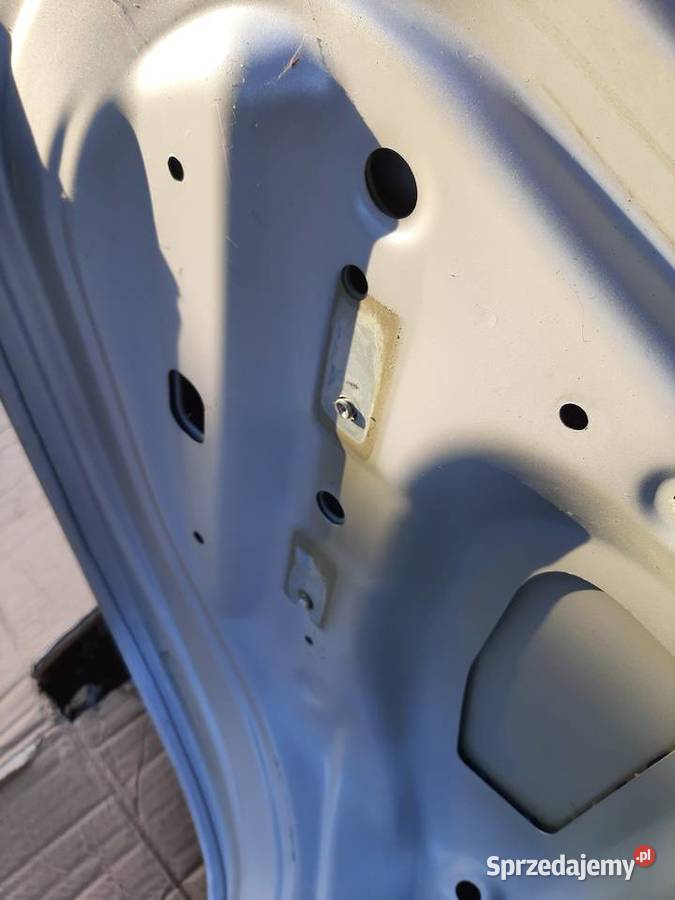 bmw e60 sedan klapa bagażnika osobowe Strzyżewice