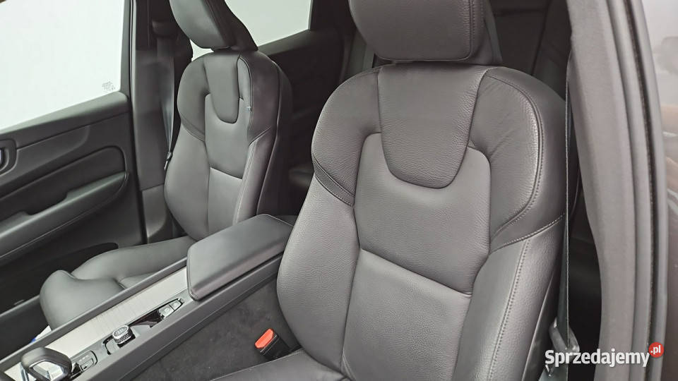 Volvo XC 60 B4 D Plus Dark aut Z Polskiego immobilizer Warszawa sprzedam