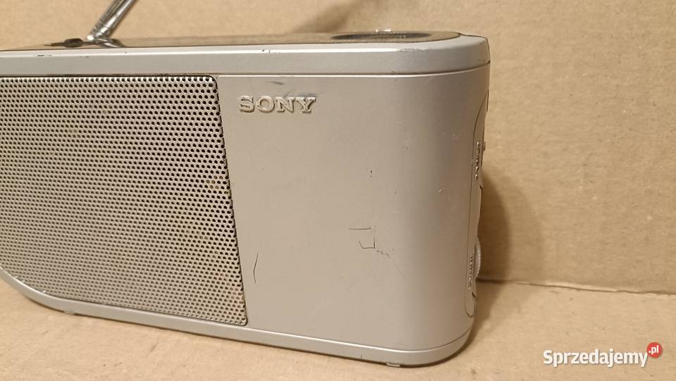 SONY ICF304 przenośne radyjko