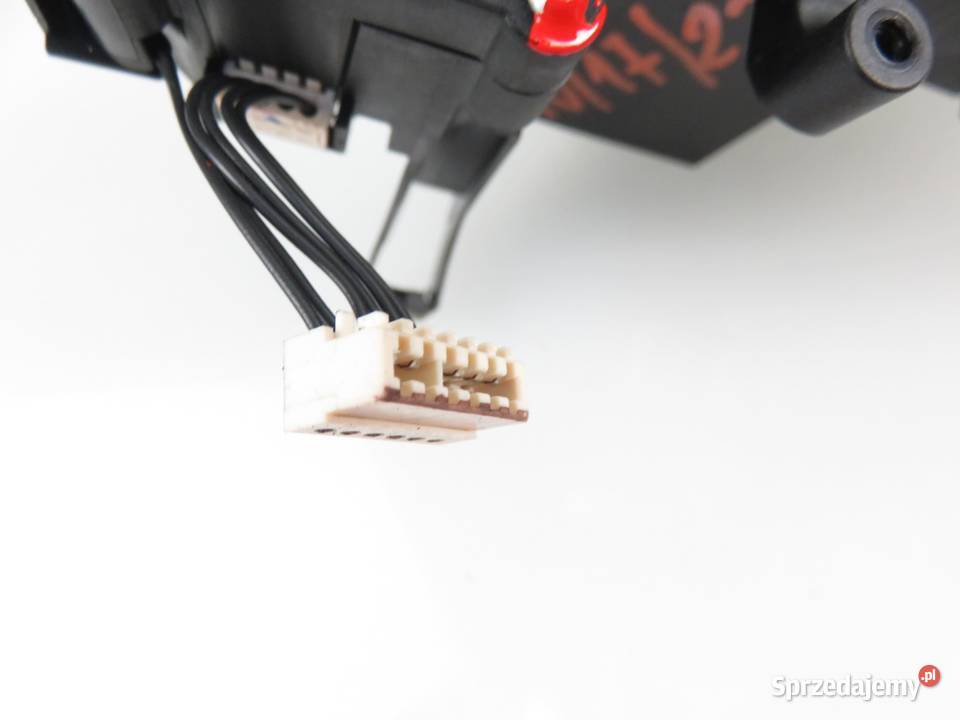 PRZEŁĄCZNIK ZESPOLONY VW PASSAT B7 sprzedam