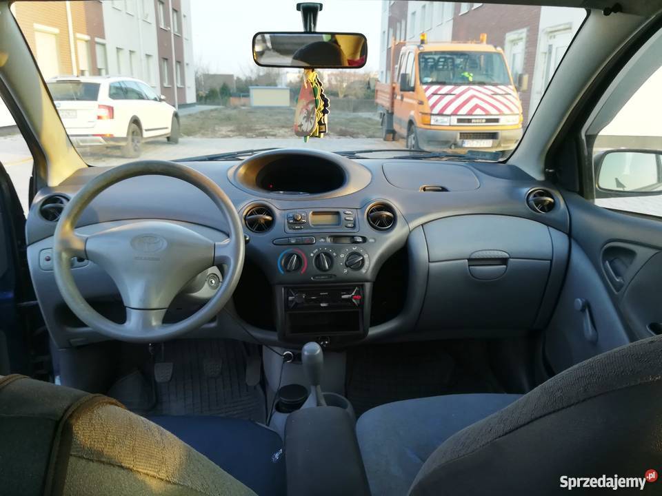 Toyota Yaris prywatnie I właściciel benzyna Poznań