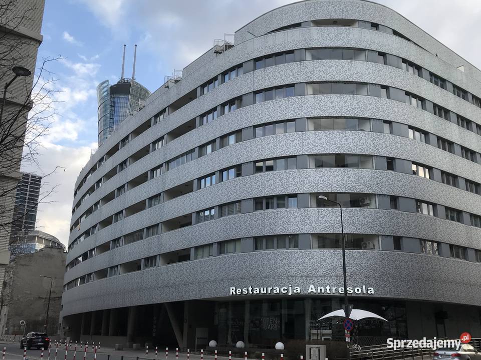 Wynajem miejsca parkingowego Wronia Oxygen koło Warsaw Spire