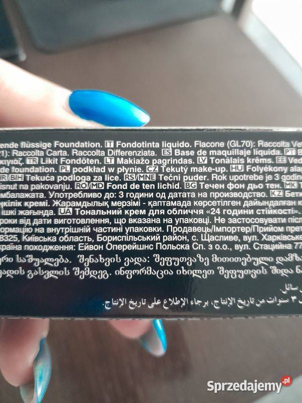 Podkład w płynie Avon Power Stay 24h 30ml Medium Makijaż Siewierz