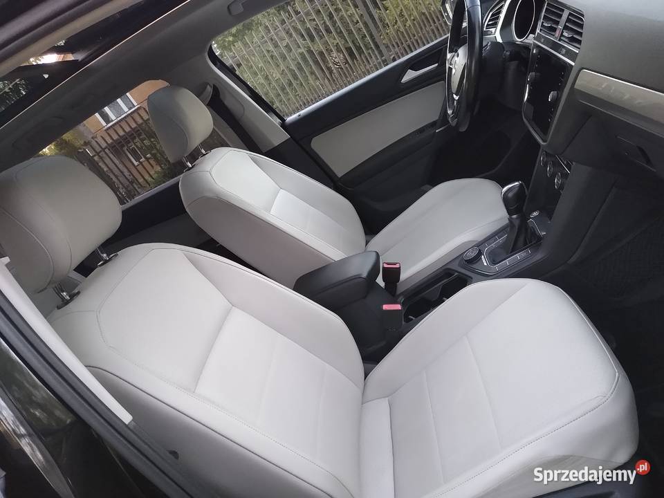 Volkswagen Tiguan 20 4x4 czarny Warszawa sprzedam