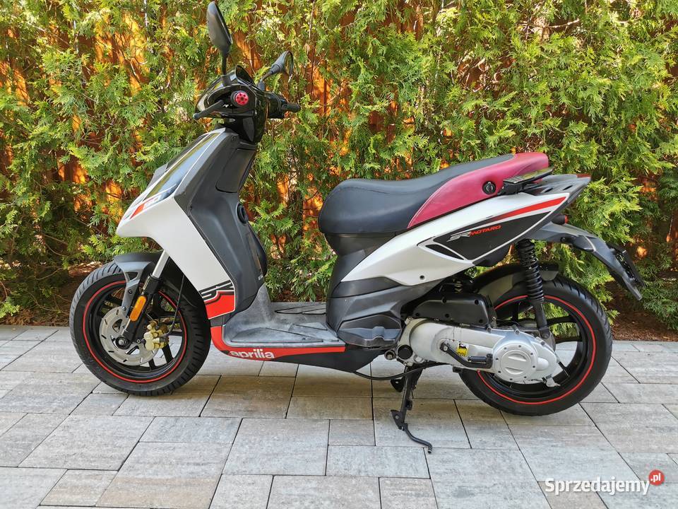 Aprilia SR Motard 50 2T dwusuwowy