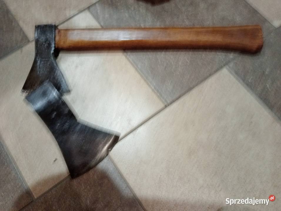 Siekiera niemiecka z sygnatura tzw baranka